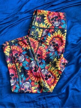 CVG Skull Flower medium capris